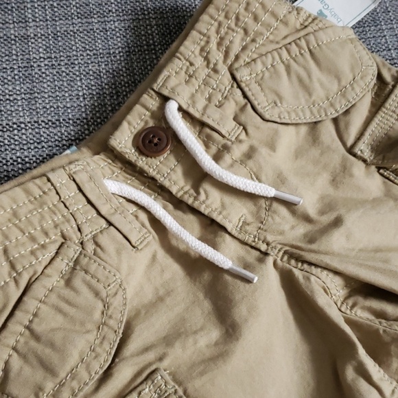 Baby Gap Cargo Short - Picture 3 of 4